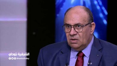 شاهد رد مبروك عطية.. "زوجتي بتخوني بس بحبها.. أعمل إيه؟" (فيديو) 4 زوجتي بتخوني بس بحبها.. أعمل إيه