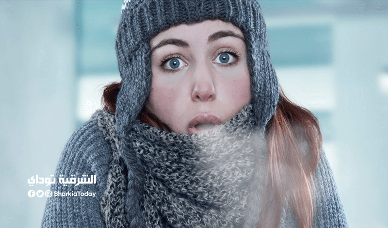 لماذا تشعر المرأة بالبرد أكثر من الرجل