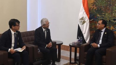 رئيس الوزراء خلال لقائه بقيادات شركة تويوتا اليابانية : إقرار استراتيجية لتوطين صناعة السيارات في مصر 17 رئيس الوزراء خلال لقائه بقيادات شركة تويوتا اليابانية
